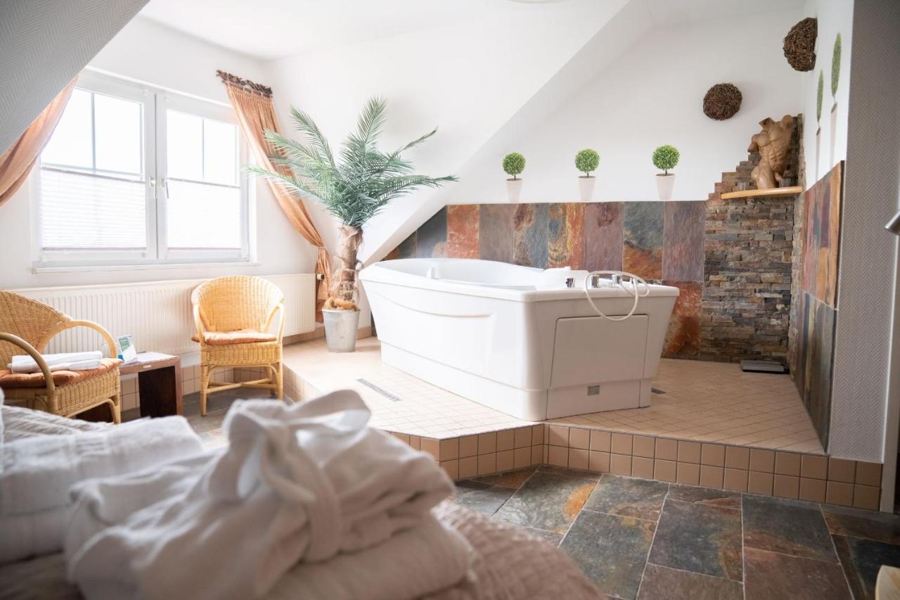 Hotel Am Uckersee Röpersdorf Eksteriør billede