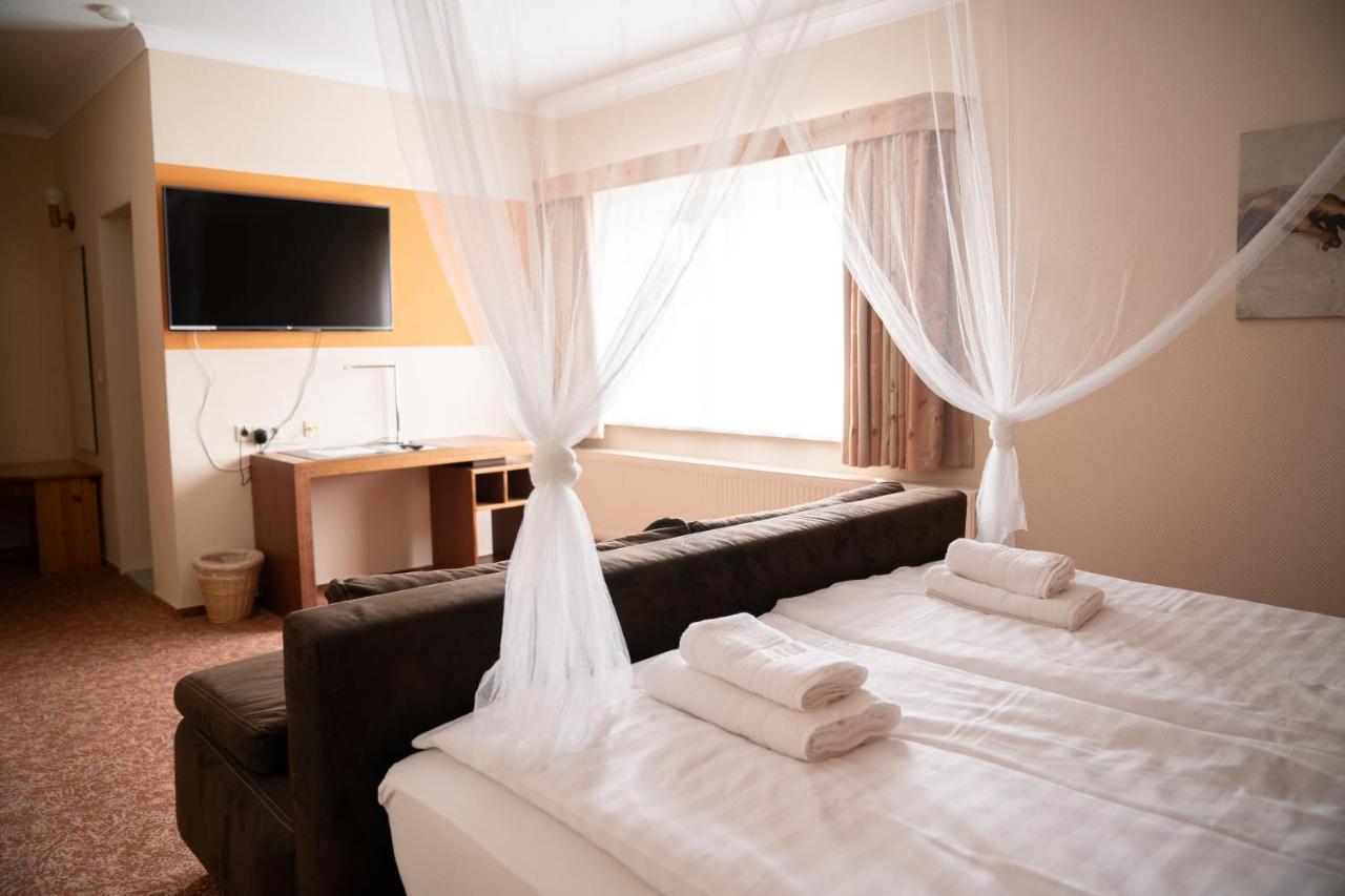 Hotel Am Uckersee Röpersdorf Eksteriør billede